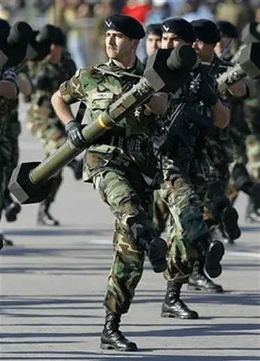 Chilian_soldiers_Chile_Army_parade_19102007_news_002.jpg