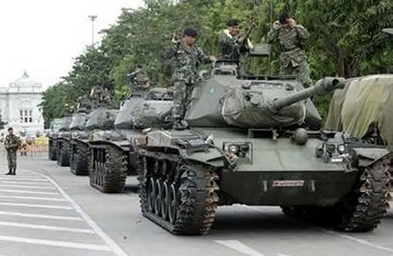 Thai tanks out and about in