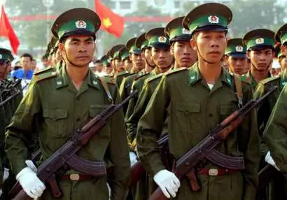 Vietnamese_soldier_01.jpg