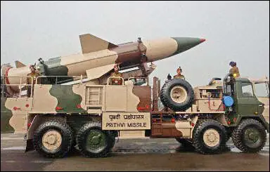 http://www.armyrecognition.com/News/january_2004/images/Prithvi_missile_india_01.jpg