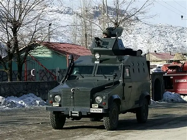 Turkish army Otokar APC light wheeled armoured personnel carrier picture