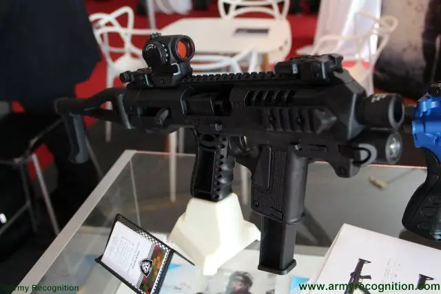 CAA  Micro Roni pistol carbine conversion kit makes first appearance in Africa 640 001