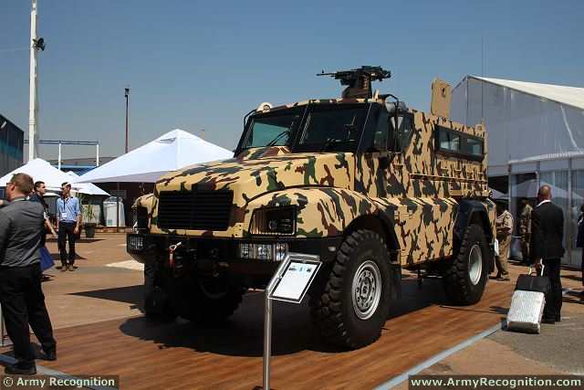 RG21_4x4_mine_protected_vehicle_personnel_carrier_BAE_Systems_South_Africa_640_001.jpg