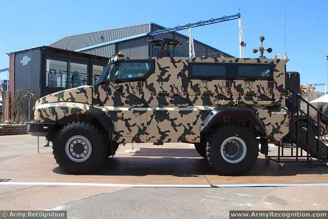 RG21_4x4_mine_protected_vehicle_personnel_carrier_BAE_Systems_South_Africa_002.jpg