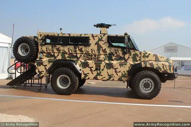 RG21_4x4_mine_protected_vehicle_personnel_carrier_BAE_Systems_South_Africa_005.jpg
