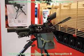 CIS 40 mm automatic grenade launcher Singapore Singaporean army pictures technical data sheet description information identification photos images obusier automoteur &agrave; roues fiche technique arm&eacute;e singapourienne Singapour