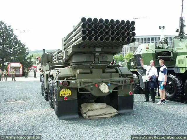 RM-70_122mm_MLRS_multiple_launch_rocket_system_truck_tatra_813_8x8_Czech_Army_Republic_defense_industry_013.jpg