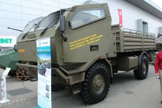 Tatra 4x4 HMDH IDET 2015 International Exhibition Defence Security Technologies 001