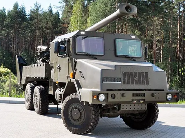 Kryl_155mm_6x6_self-propelled_howitzer_Jelcz_truck_chassis_HSW_Poland_Polish_defense_industry_008.jpg