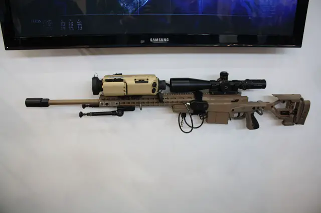 The new HISS-XLR clip-on thermal weapon sight allows snipers to detect and recognise man-size targets in excess of 2,000m, an increase in engagement range of more than 25% compared to previous models. Fully tested on weapons up to and including .50 caliber, the HISS-XLR includes a built-in ballistics mode that can give an instantaneous target solution when integrated with laser rangefinder and ballistics computer. The HISS-XLR includes an integrated DMC for azimuth information, can be remotely operated with the stock-mountable control pendant, and its high definition display provides cleaner text and symbology while allowing the use of day scopes of up to 25x without image distortion.