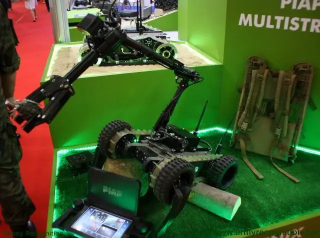 PIAP unveils the new Fenix lightweight reconnaissance robot at MSPO 2015 640 001