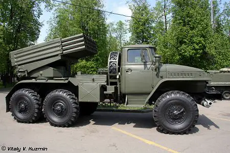 BM 21 multiple rocket launcher system Ural Truck 375D 6x6 Russia Russian army right side view 450 001