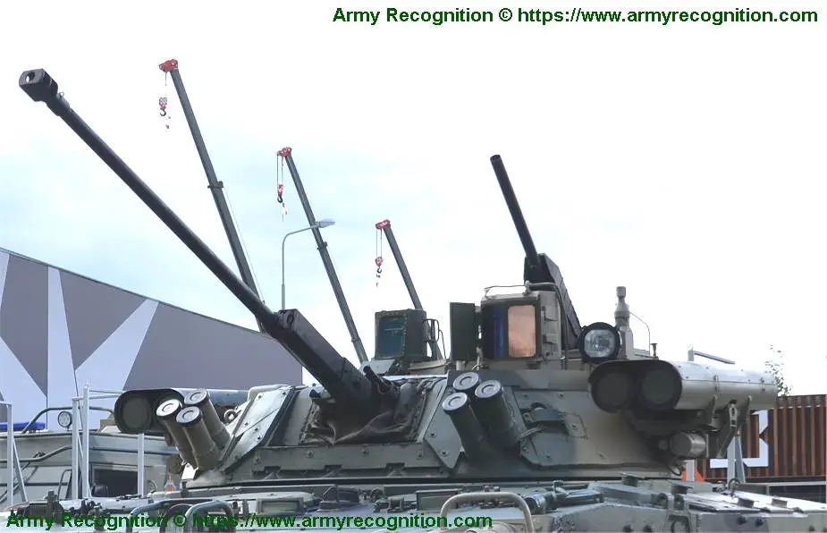 New version of BMP 3 tracked armored IFV fitted with Berezhok weapon station 925 002