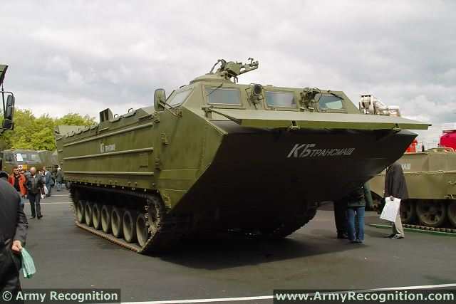 The Russian Defense Ministry is planning to include a new amphibious tracked transporter PTS-4 in defense procurement for 2014, RIA Novosti reported. How many vehicles can be purchased in the coming year and the budget which will be used for this project, is not specified. 