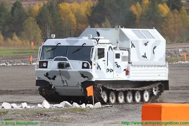 TM-140A tracked all-terrain cargo personnel carrier arctic vehicle Russia Russian army defense industry 640 001