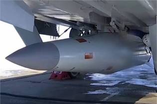 Kh 47 Kinzhal air launched nuclear capable hypersonic missile Russia left side view 001