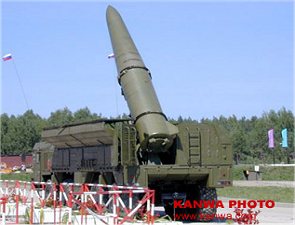 SS-26 Iskander Iskander-M 9K720 9P78E 9T250E Stone tactical ballistic missile Russian army Russia technical data sheet description identification pictures