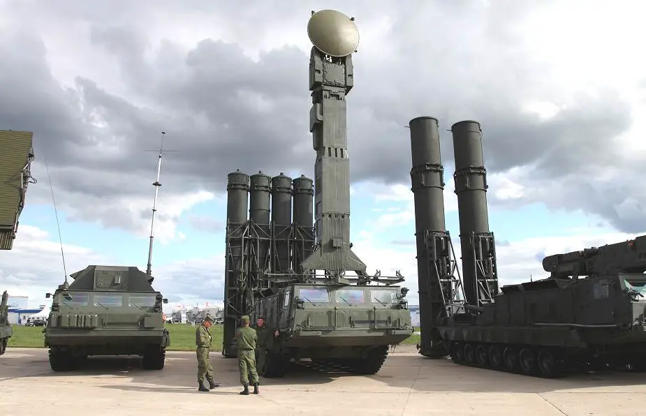 S 300V 9K81 Antey 300 SA 12 ground to air defence missile system Russia 925 001