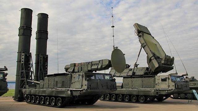 S-300VM_Antey-2500_ground-to-air_defense_missile_system_Russia_Russian_army_defence_industry_military_technology_002.jpg