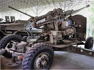 KS-19_100mm_towed_anti-aircraft_gun_Russia_Russian_army_defence_industry_military_technology_rear_back_side_view_001.jpg