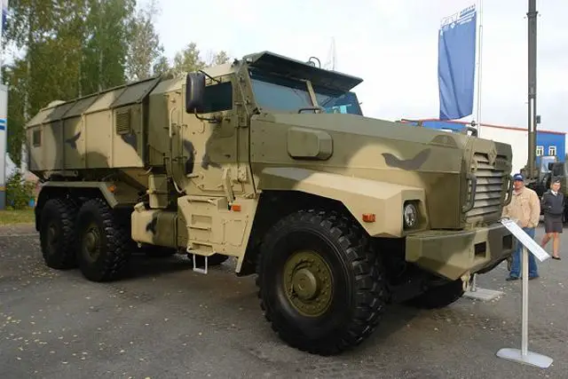 Ural-63095_typhoon_multi-purpose_6x6_armoured_truck_Russia_Russian_defence_industry_military_technology_001.jpg