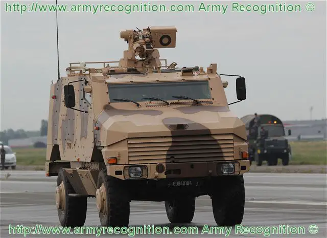 Aravis Nexter high protected wheeled armoured vehicle Systems  technical data sheet information description intelligence identification pictures photos images France French Army 