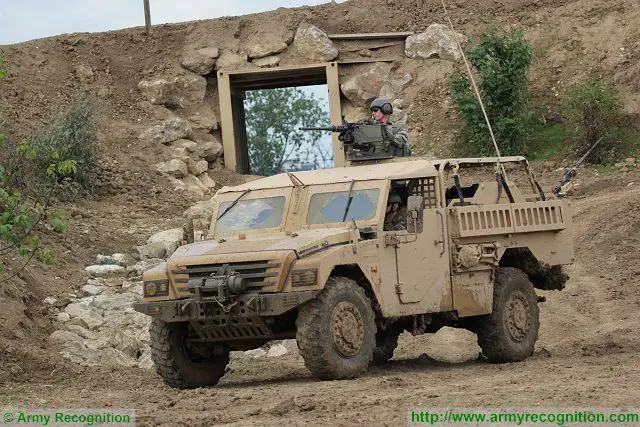 Sherpa_light_SF_Special_Forces_4x4_armoured_vehicle_Renault_Trucks_Defense_France_French_defense_industry_003.jpg