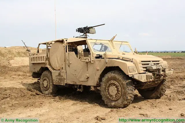 Sherpa_light_SF_Special_Forces_4x4_armoured_vehicle_Renault_Trucks_Defense_France_French_defense_industry_004.jpg