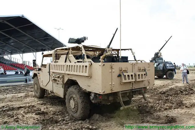 Sherpa_light_SF_Special_Forces_4x4_armoured_vehicle_Renault_Trucks_Defense_France_French_defense_industry_009.jpg