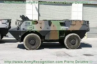 VAB Renault wheeled armoured vehicle personnel carrier technical data sheet specifications information description intelligence identification pictures photos images video France French Defence Industry army military technology