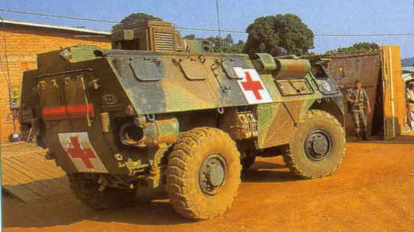 VAB_renault_wheeled_armoured_vehicle_Ambulance_French_France_army_005.jpg