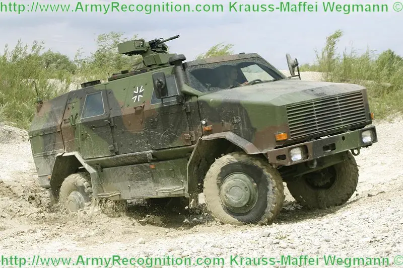 Kuwait orders light wheeled armoured vehicle VBL Mk2 from Panhard German 