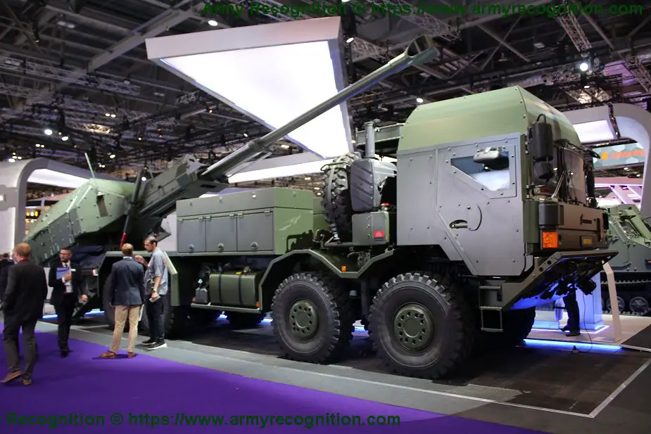 BAE Systems new ARCHER 155mm self propelled howitzer based on 8x8 MAN truck chassis DSEI 2019 925 001