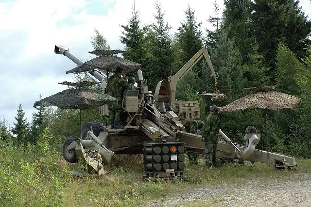 FH77_B05_L52_155mm_towed_howitzer_artillery_weapon_system_BAE_Systems_United_Kingdom_British_640.jpg