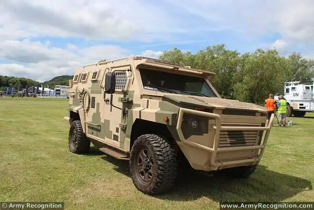 Puma Streit Group 4x4 APC armoured vehicle personnel carrier technical data sheet specifications description information intelligence identification pictures photos images personnel carrier Europe European defence industry army military technology 