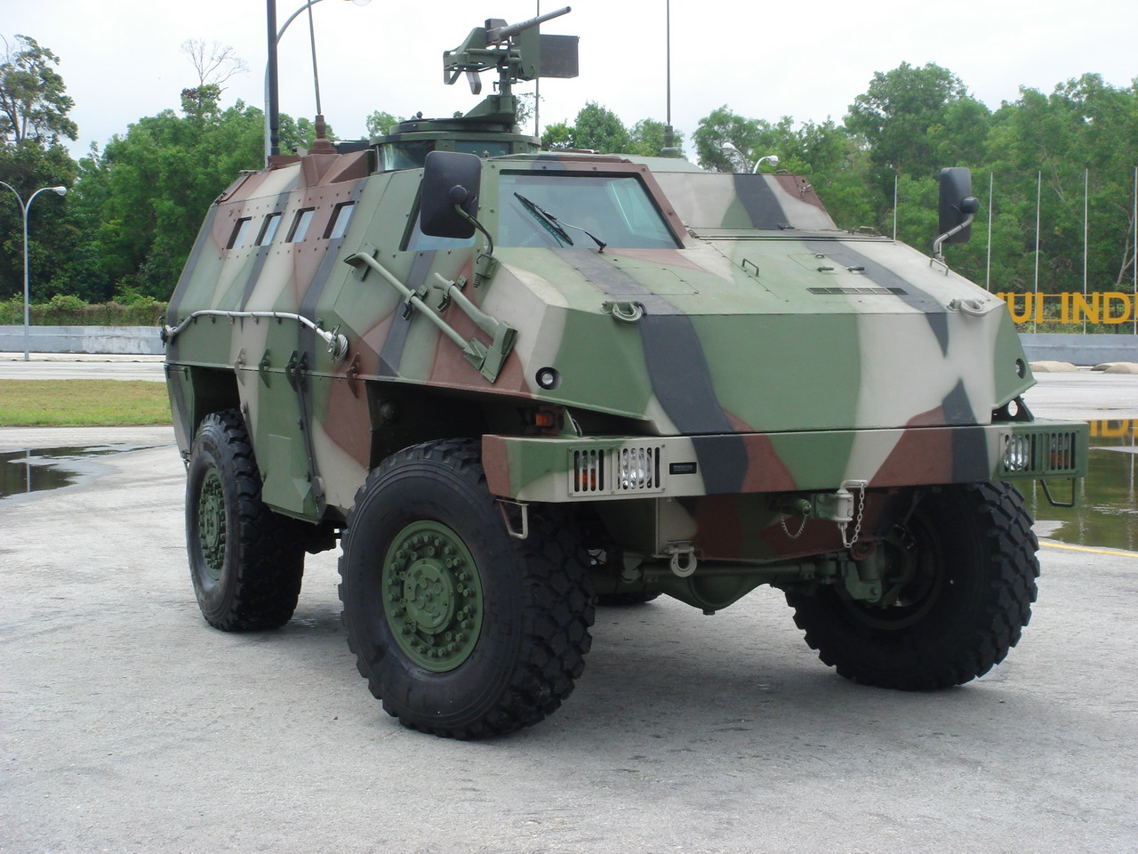 DSA_2008_Malaysia_army_recognition_issue_10_007.JPG