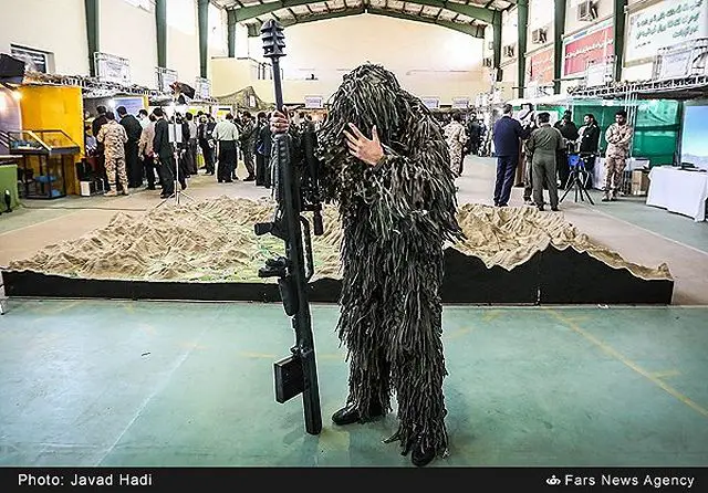 Arash_20mm_shoulder-launched_gun_anti-helicopter_anti-armoured_rifle_Iran_Iranian_army_defense_industry_001.jpg