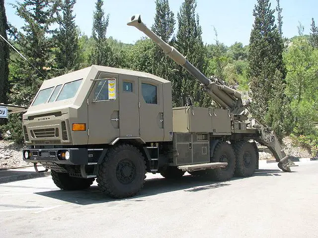 Atmos Soltam 155mm wheeled self propelled howitzer Israel Israeli Defence Industry 640