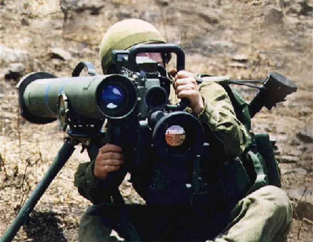 The Belgian Minister of Defence approved December 10, 2012, a budget for the purchase of 66 new anti-tank missile systems for an amount of 41 million Euro. This is the German Company Eurospike that won the contract with its anti-tank and anti-fortifications missile Spike Medium-Range (MR).