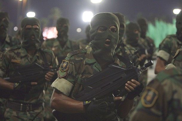 Oficiais do Exército se unem à ‘revolução do povo’ no nordeste da Líbia