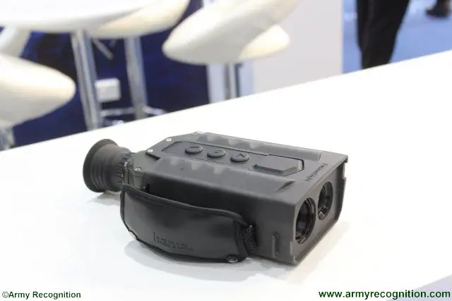 http://www.armyrecognition.com/images/stories/middle_east/united_arab_emirates/defence_exhibition/idex_2017/pictures/IDEX_2017_Bertin_showcases_ts_FusionSight_night_and_day_vision_enhancer_640_001.jpg