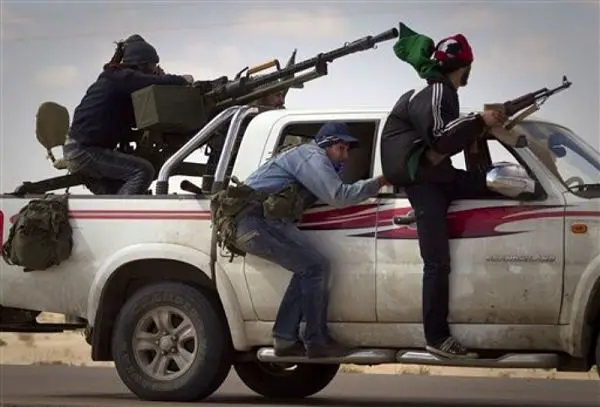 Libya_%20rebels_on_pickup_car_armed_with_machine_gun_001.jpg