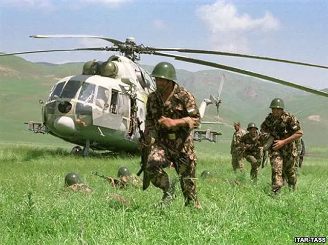The Tajik and Kyrgyz armed forces started a joint exercise in the Dzhirgatal district (200 kilometers east of Dushanbe) in east Tajikistan on Monday, September 26, 2011. 