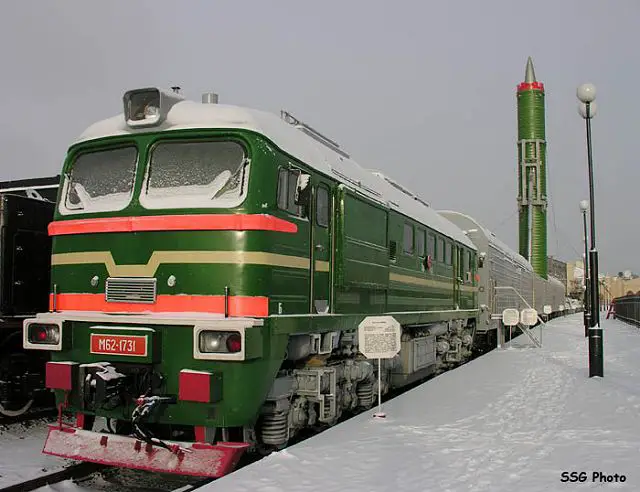 http://www.armyrecognition.com/images/stories/news/2013/december/Russia_to_deploy_new_train-mounted_raildroad-based_nuclear_ballistic_missile_in_the_coming_year_640_001.jpg