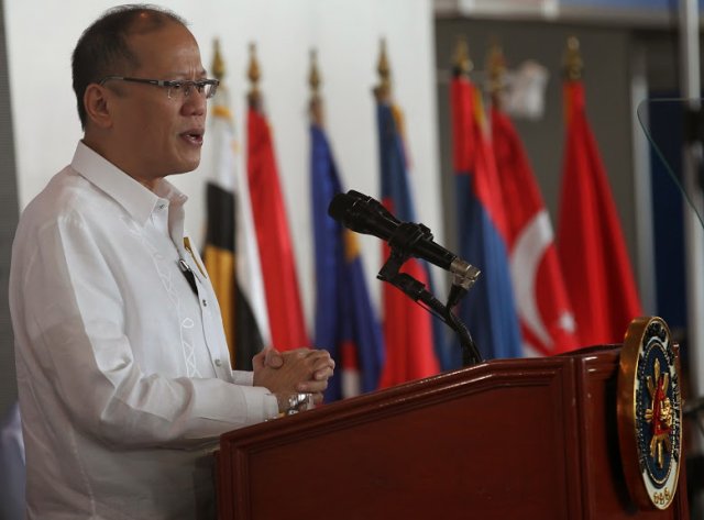 Philippine signed its biggest budget agreement valued at  63 billion for 2016 640 001