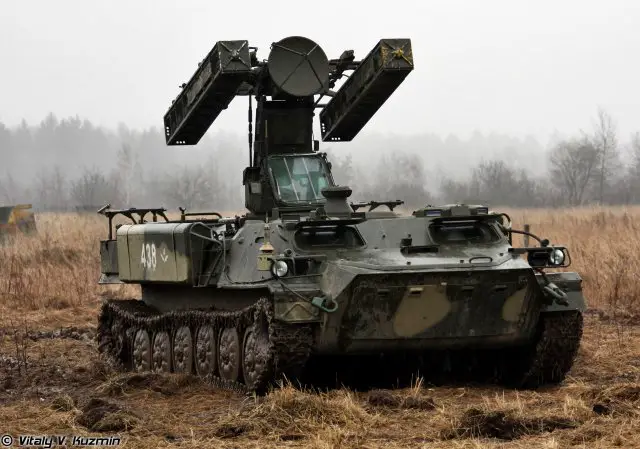Russia Western Military District troops receive new Strela 10MN mobile air defense missile system 640 001
