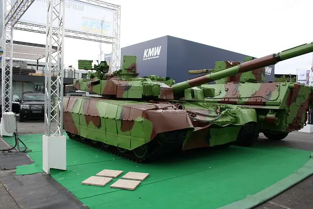 Ukraine and Poland will cooperate to develop mortar carrier and howitzer based on T-84 Oplot tank 640 001