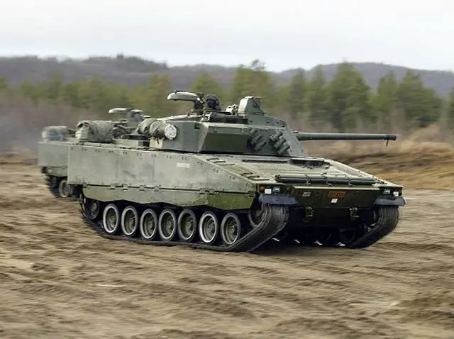 BAE SYSTEMS DELIVERS FIRST OF 144 CV90S TO NORWAY 640 001