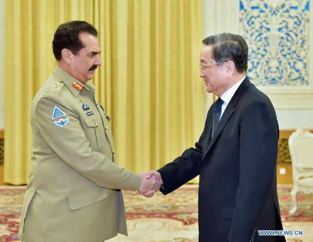 China's top political advisor Yu Zhengsheng met with Pakistani Army Chief General Raheel Sharif in Beijing on Monday, January 27, 2015, vowing to support Pakistan's anti-terrorism efforts. China appreciates and supports Pakistan's efforts in fighting against terrorism and hopes to better bilateral defense and security cooperation, said Yu, chairman of the National Committee of the Chinese People's Political Consultative Conference.