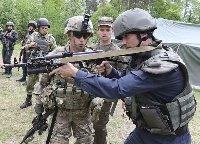 The commander of U.S. Army forces in Europe says the United States is planning to train Ukrainian army soldiers after completing the current training of Ukraine’s National Guard troops. Lt. General Ben Hodges told reporters at the Pentagon Monday, July 13, 2015, the so-called “phase two” of training would begin in late November if the plan is approved.